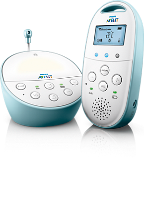Ricevitore audio genitore Philips Avent SCD560/10 con display informativo accanto all’unità audio bambino corrispondente, in un rendering ufficiale del produttore.